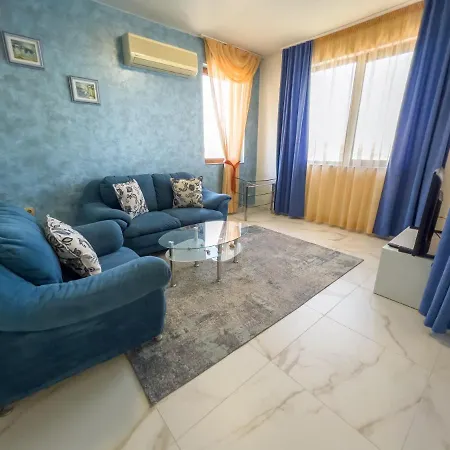 Appartamento With Sea View